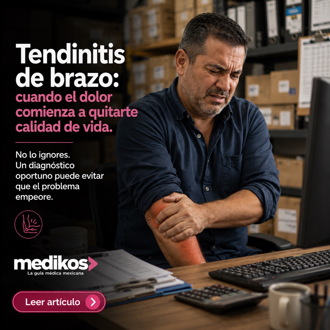 Persona con dolor en brazo por posible tendinitis